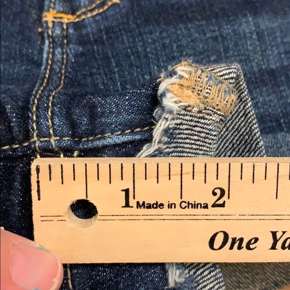 Abercrombie & Fitch Jean shorts size 00 - Picture 3 of 4